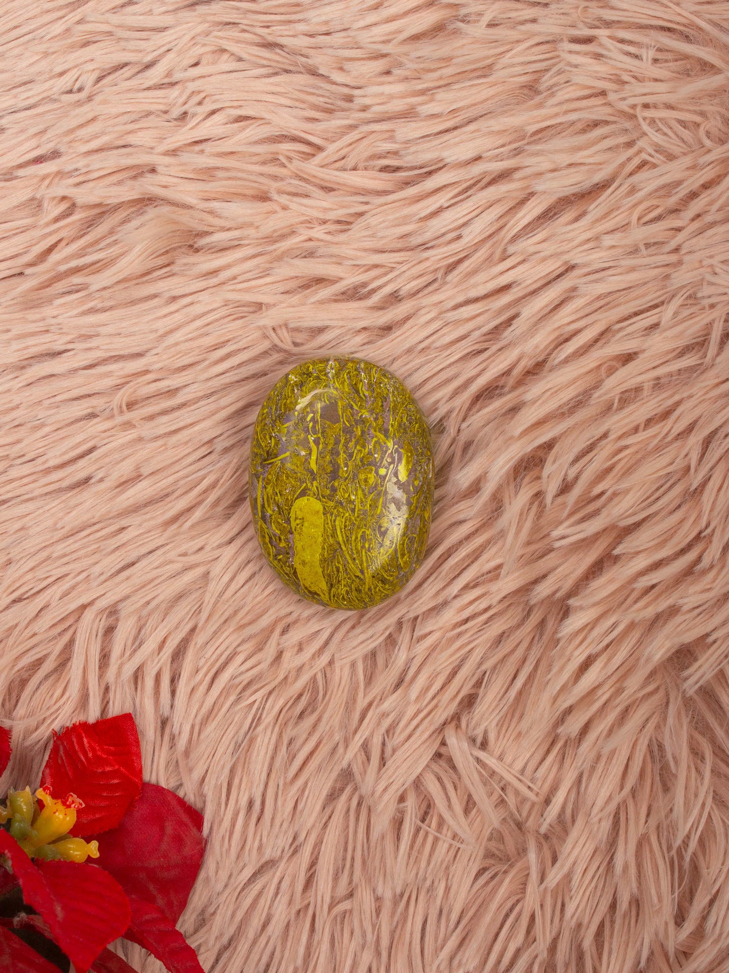 Spider Web Jasper Palm Stone